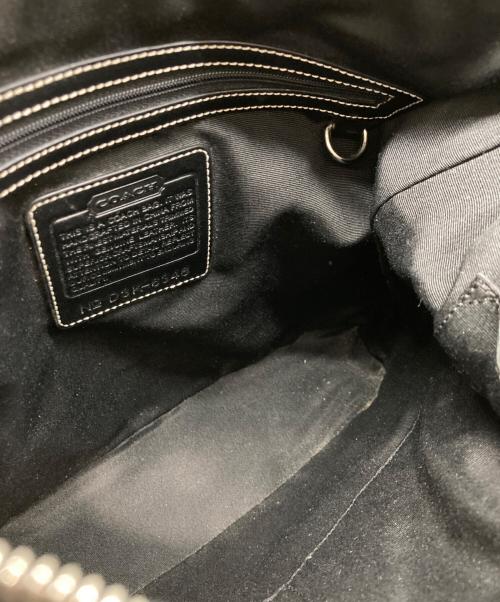 COACH（コーチ）COACH (コーチ) シグネチャーショルダーバッグ ブラックの古着・服飾アイテム