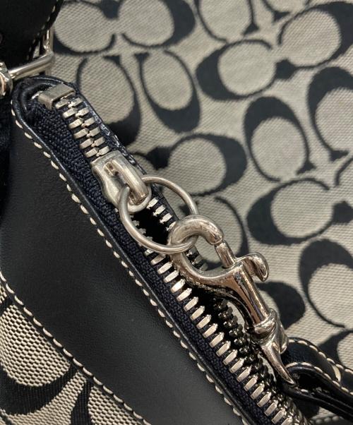 COACH（コーチ）COACH (コーチ) シグネチャーショルダーバッグ ブラックの古着・服飾アイテム