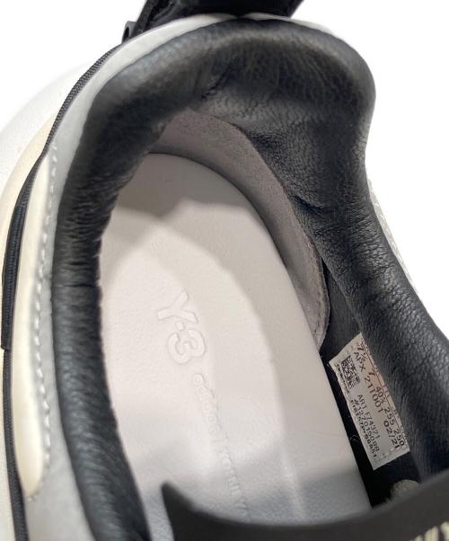 Y-3（ワイスリー）Y-3 (ワイスリー) Shiku Run ホワイト×ブラック サイズ:25.5cmの古着・服飾アイテム