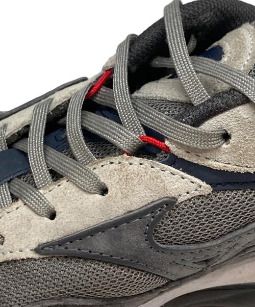 Graphpaper（グラフペーパー）Graphpaper (グラフペーパー) MIZUNO (ミズノ) Wave Rider β グレー サイズ:US8.5の古着・服飾アイテム