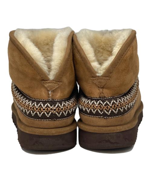 UGG（アグ）UGG (アグ) Classic Mini Crescent ベージュ サイズ:US8の古着・服飾アイテム