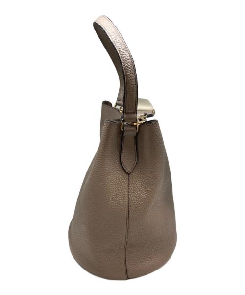 FURLA（フルラ）FURLA (フルラ) ダエナバケットバッグ グレーの古着・服飾アイテム