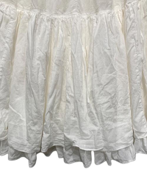 Curensology（カレンソロジー）Curensology (カレンソロジー) コットンギャザーキャミソールワンピース ホワイト サイズ:FREEの古着・服飾アイテム
