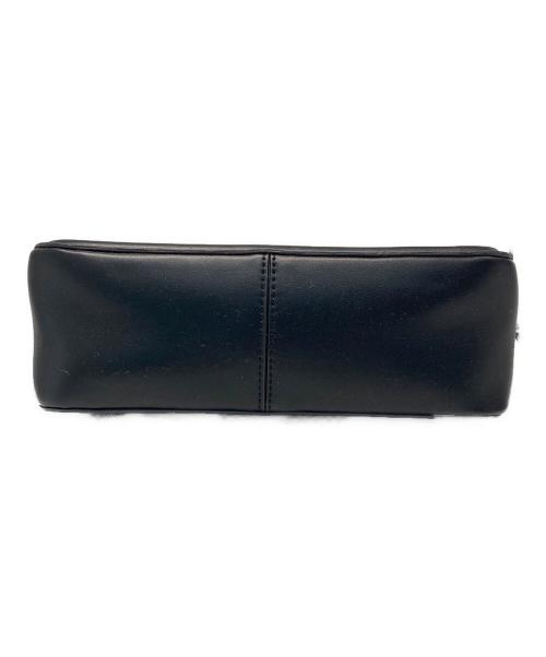 Calvin Klein（カルバンクライン）Calvin Klein (カルバンクライン) Bold CK Elongated Mini Tote ブラックの古着・服飾アイテム