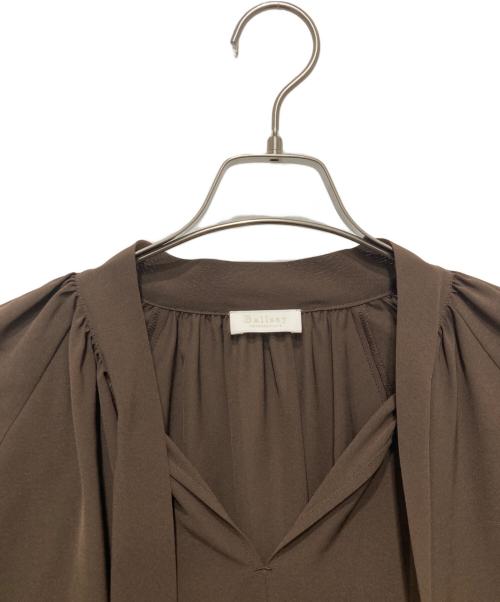 BALLSEY（ボールジィ）BALLSEY (ボールジィ) シアートロピカル ボウタイブラウス ブラウン サイズ:36の古着・服飾アイテム