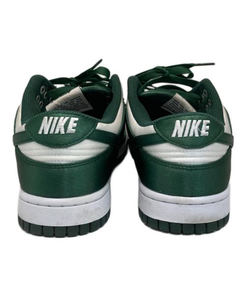 NIKE（ナイキ）NIKE (ナイキ) WMNS DUNK LOW／ウィメンズ ダンク ロー ホワイト×グリーン サイズ:US9の古着・服飾アイテム