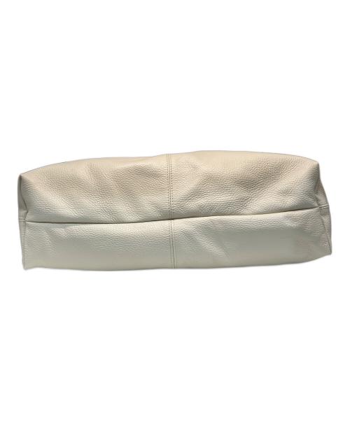 AULENTTI（オウレンティ）AULENTTI (オウレンティ) 北欧、暮らしの道具店 (ホクオウ、グラシノドウグテン) 別注レザートートバッグ アイボリーの古着・服飾アイテム