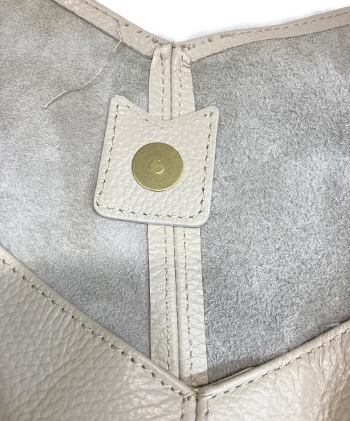 AULENTTI（オウレンティ）AULENTTI (オウレンティ) 北欧、暮らしの道具店 (ホクオウ、グラシノドウグテン) 別注レザートートバッグ アイボリーの古着・服飾アイテム