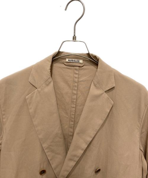 AURALEE（オーラリー）AURALEE (オーラリー) HARD TWIST GABARDINE DOUBLE-BREASTED JACKET / ハード・ツイスト・ギャバジン・ダブルブレスト・ジャケット ベージュ サイズ:３の古着・服飾アイテム