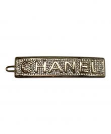 CHANEL（シャネル）の古着「ロゴラインストーンバレッタ」｜シルバー