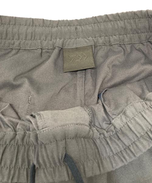 DAIWA PIER39（ダイワ ピア39）DAIWA PIER39 (ダイワ ピア39) TECH LIGHT EASY TROUSERS／テック ライト イージー トラウザーズ グレー サイズ:Ⅿの古着・服飾アイテム