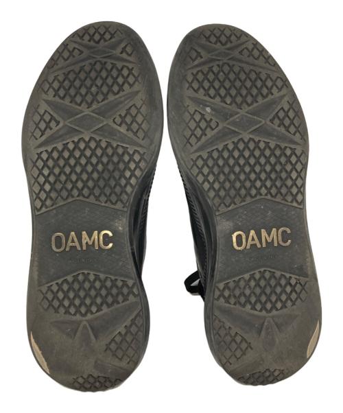 OAMC（オーエーエムシー）OAMC (オーエーエムシー) レザースニーカー ブラック サイズ:41の古着・服飾アイテム