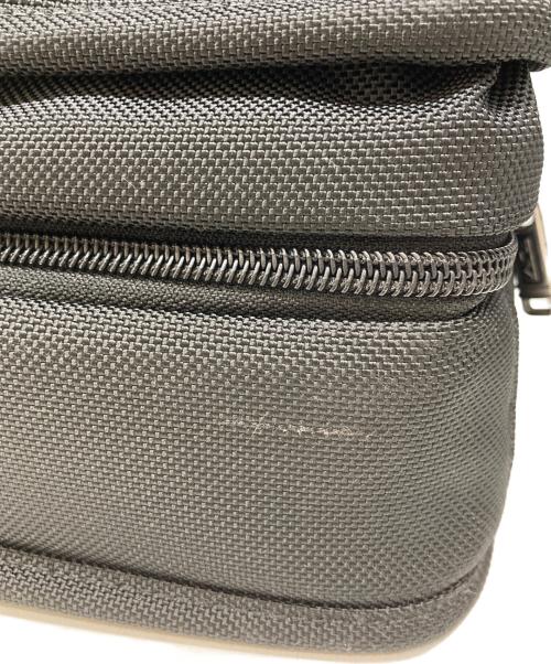 TUMI（トゥミ）TUMI (トゥミ) エクスパンダブル・オーガナイザー・コンピューター・ブリーフケース ブラックの古着・服飾アイテム