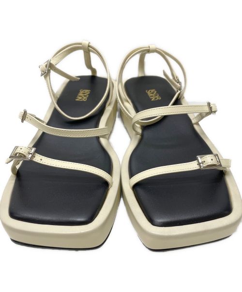 KINDER SALMON（キンダーサロモン）KINDER SALMON (キンダーサロモン) スポーツWEDGEサンダル アイボリー サイズ:EU36の古着・服飾アイテム