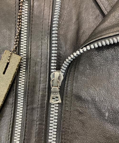 ISAMU KATAYAMA BACKLASH（イサムカタヤマ・バックラッシュ）ISAMU KATAYAMA BACKLASH (イサムカタヤマ・バックラッシュ) イタリーカンガルーダブルライダース ブラック サイズ:2の古着・服飾アイテム