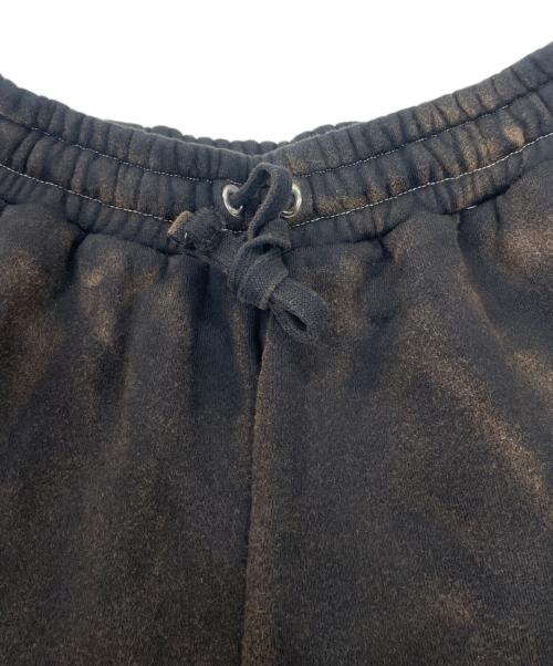 PRANK PROJECT（プランクプロジェクト）PRANK PROJECT (プランクプロジェクト) Spray Dyed Damaged Sweatpants ブラック×ブラウン サイズ:36 未使用品の古着・服飾アイテム