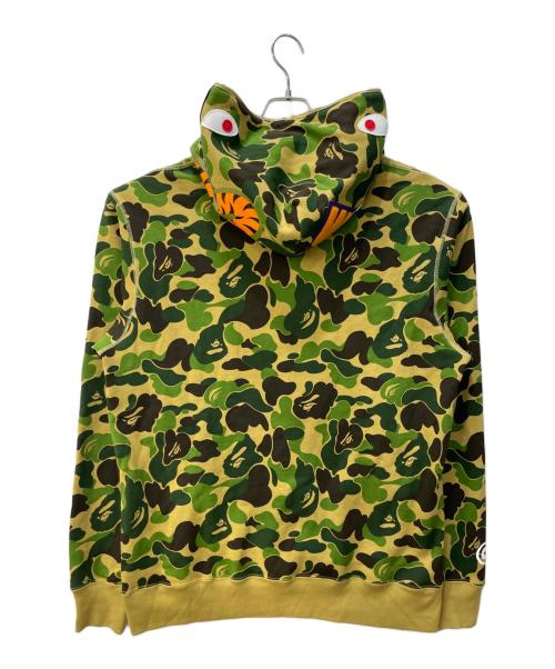 A BATHING APE（ア ベイシング エイプ）A BATHING APE (アベイシングエイプ) CAMO SHARK HARF ZIP PULLOVER HOODIE オリーブ サイズ:2XLの古着・服飾アイテム