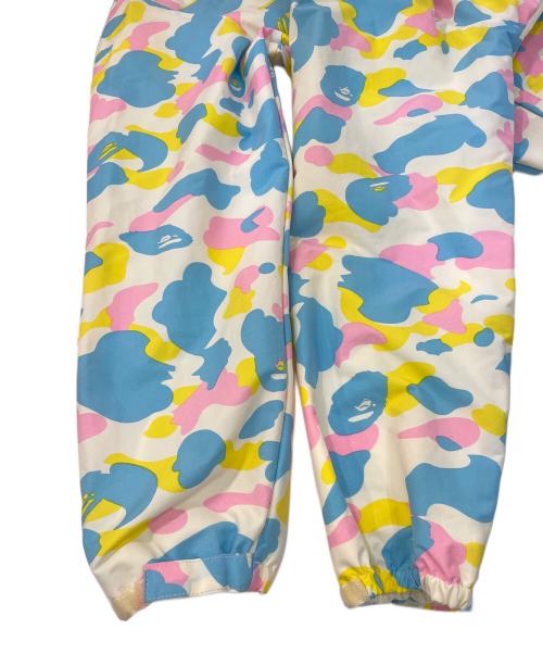 BAPE BY A BATHING APE（ベイプバイアベイシングエイプ）BAPE BY A BATHING APE (ベイプバイアベイシングエイプ) マルチカモコーチジャケット イエロー×スカイブルー サイズ:XLの古着・服飾アイテム