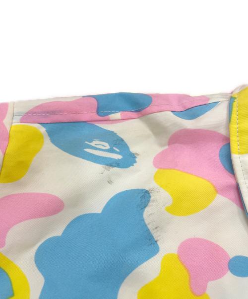 BAPE BY A BATHING APE（ベイプバイアベイシングエイプ）BAPE BY A BATHING APE (ベイプバイアベイシングエイプ) マルチカモコーチジャケット イエロー×スカイブルー サイズ:XLの古着・服飾アイテム
