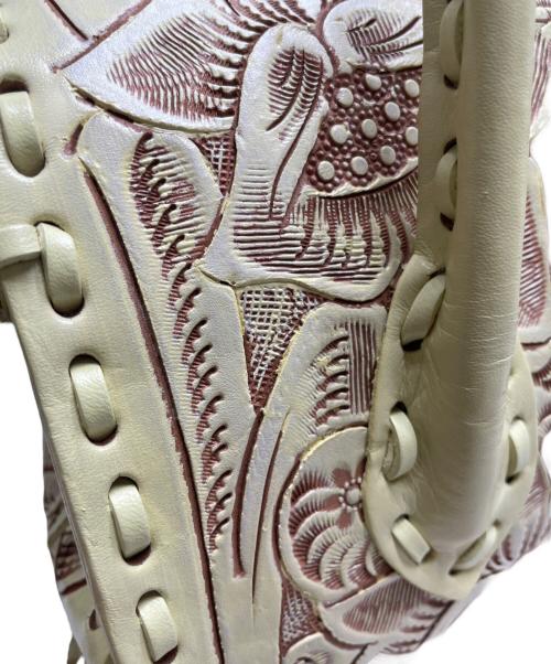 Carving Tribes（カービングトライブス）Carving Tribes (カービングトライブス) 型押しハンドバッグの古着・服飾アイテム