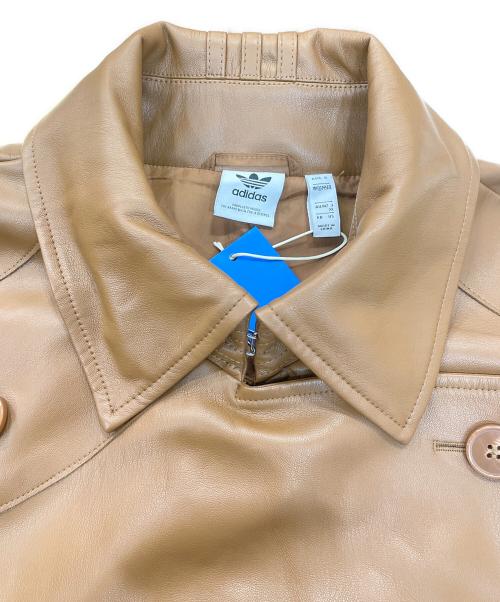 adidas（アディダス）adidas (アディダス) フェイクレザートレンチコート ブラウン サイズ:XL 未使用品の古着・服飾アイテム