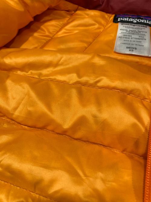 Patagonia（パタゴニア）Patagonia (パタゴニア) ダウンベスト レッド サイズ:XSの古着・服飾アイテム