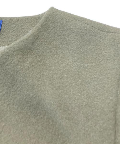 M'S GRACY（エムズグレイシー）M'S GRACY (エムズグレイシー) ノーカラー フラワーボタンベルト付きコート カーキ サイズ:40の古着・服飾アイテム