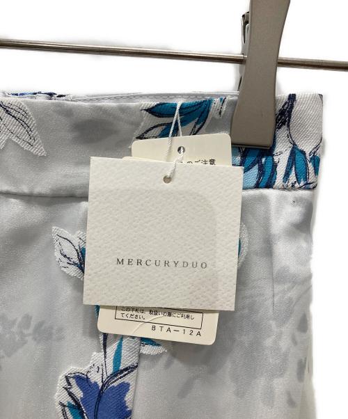MERCURY DUO（マーキュリーデュオ）MERCURY DUO (マーキュリーデュオ) オパールブーケフラワーフレアスカート スカイブルー サイズ:FREE 未使用品の古着・服飾アイテム