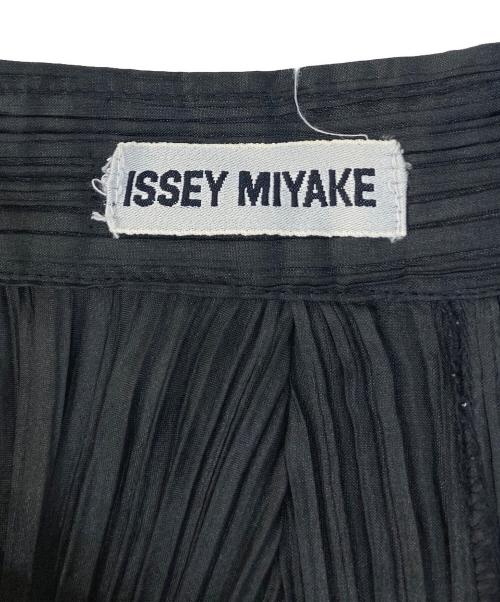 ISSEY MIYAKE（イッセイミヤケ）ISSEY MIYAKE (イッセイミヤケ) プリーツスカート ブラック サイズ:Ｍ　の古着・服飾アイテム