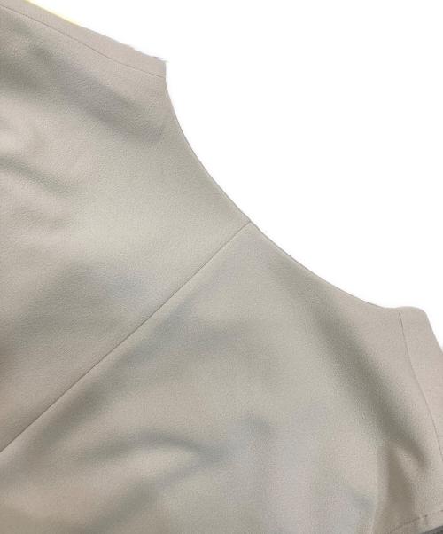 UNFILO（アンフィーロ）UNFILO (アンフィーロ) ロングジレ ベージュ サイズ:Lの古着・服飾アイテム