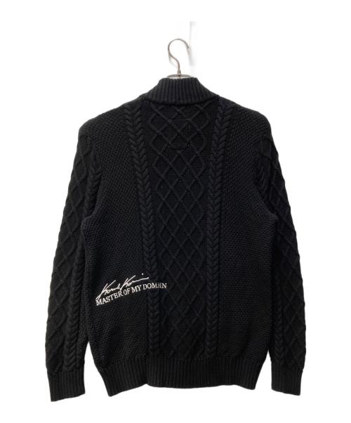 KARL KANI（カールカナイ）KARL KANI (カールカナイ) ウォッシャブル Wフロント スタンドフルジップケーブルニット ブラック サイズ:Lの古着・服飾アイテム