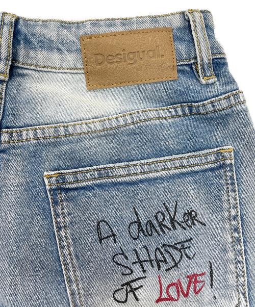 Desigual（デシグアル）Desigual (デシグアル) DISNEY (ディズニー) ミッキーマウス ストレートジーンズ インディゴ サイズ:36 未使用品の古着・服飾アイテム