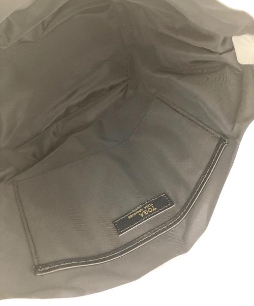 TOGA ARCHIVES（トーガアーカイブス）TOGA ARCHIVES (トーガアーカイブス) Western shoulder bag ホワイトの古着・服飾アイテム