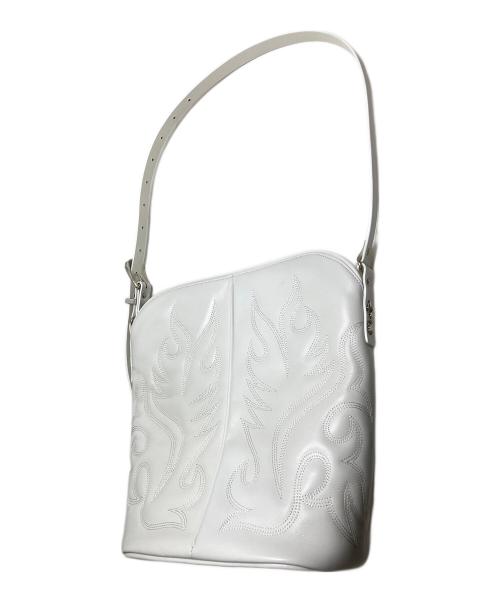 TOGA ARCHIVES（トーガアーカイブス）TOGA ARCHIVES (トーガアーカイブス) Western shoulder bag ホワイトの古着・服飾アイテム