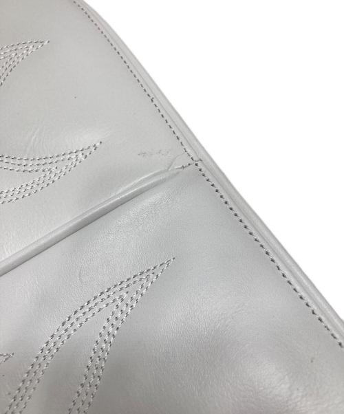 TOGA ARCHIVES（トーガアーカイブス）TOGA ARCHIVES (トーガアーカイブス) Western shoulder bag ホワイトの古着・服飾アイテム