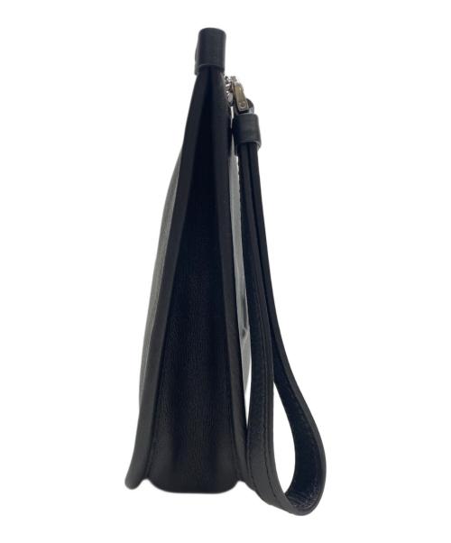 Salvatore Ferragamo（サルヴァトーレ フェラガモ）Salvatore Ferragamo (サルヴァトーレ フェラガモ) レザー エンボスロゴ クラッチバッグ ブラックの古着・服飾アイテム