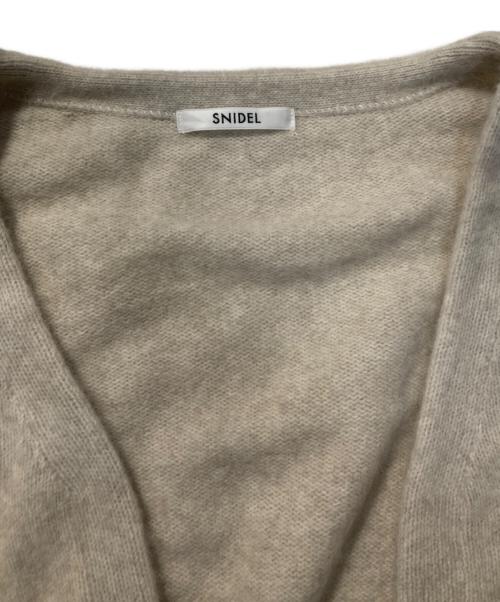 Snidel（スナイデル）Snidel (スナイデル) フォックスキャミ×カーデアンサンブル ベージュ サイズ:FREEの古着・服飾アイテム