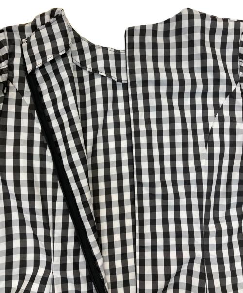 QUEENS COURT（クイーンズコート）QUEENS COURT (クイーンズコート) 袖フリルチュニックブラウス ブラック サイズ:2の古着・服飾アイテム