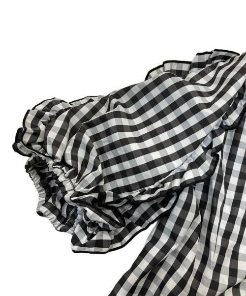 QUEENS COURT（クイーンズコート）QUEENS COURT (クイーンズコート) 袖フリルチュニックブラウス ブラック サイズ:2の古着・服飾アイテム