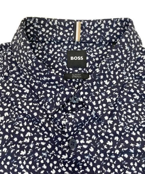 BOSS（ボス）BOSS (ボス) 花柄ストレッチシャツ ネイビー サイズ:XXLの古着・服飾アイテム