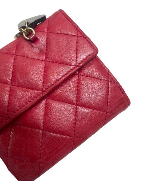 CHANEL（シャネル）CHANEL (シャネル) マトラッセ3つ折り財布 レッドの古着・服飾アイテム