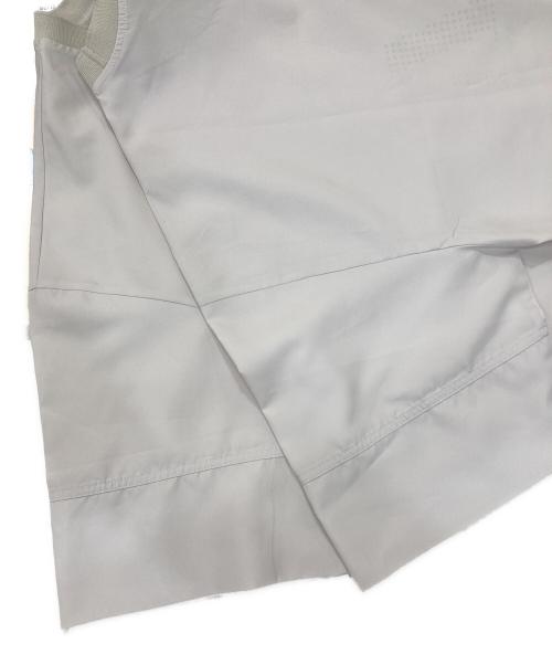 EMPORIO ARMANI（エンポリオアルマーニ）EMPORIO ARMANI (エンポリオアルマーニ) ナイロンカットソー ベージュ サイズ:XSの古着・服飾アイテム