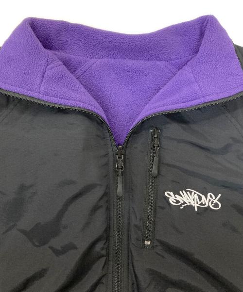 FREAK'S STORE（フリークスストア）FREAK'S STORE (フリークストア) SUNIAKADANSHI (スニアカダンシ) リバーシブルフリースジャケット ブラック×パープル サイズ:Lの古着・服飾アイテム