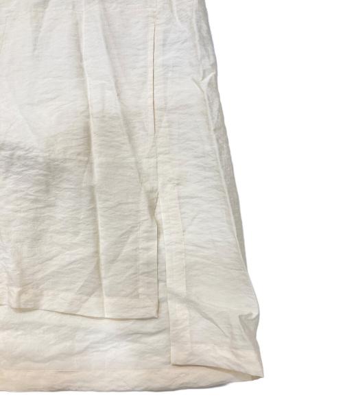 MaxMara（マックスマーラ）MaxMara (マックスマーラ) ブラウス ベージュ サイズ:	SIZE 44 未使用品の古着・服飾アイテム