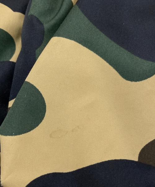 A BATHING APE（ア ベイシング エイプ）A BATHING APE (ア ベイシング エイプ) ユーティリティカモフラダウンベスト カーキ サイズ:Mの古着・服飾アイテム