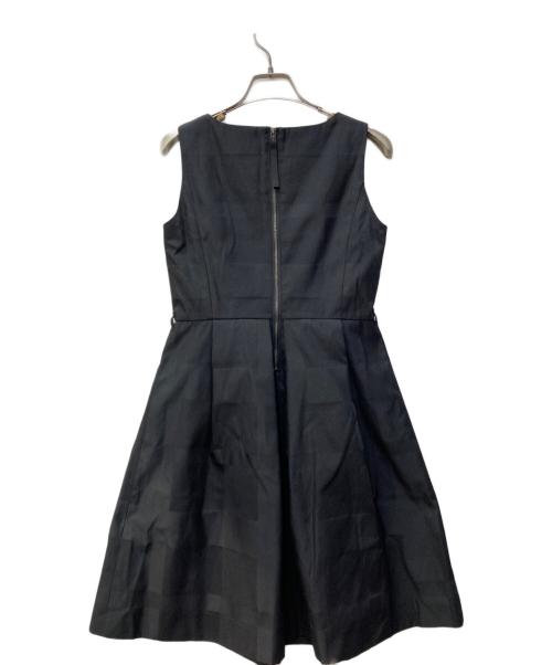 BLUE LABEL CRESTBRIDGE（ブルーレーベルクレストブリッジ）BLUE LABEL CRESTBRIDGE (ブルーレーベルクレストブリッジ) ノースリーブワンピース ブラック サイズ:36の古着・服飾アイテム