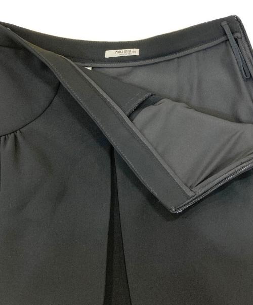 MIU MIU（ミュウミュウ）MIU MIU (ミュウミュウ) フレアスカート ブラック サイズ:36の古着・服飾アイテム