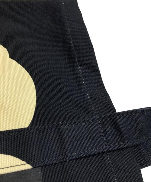 marimekko（マリメッコ）marimekko (マリメッコ) Peruskassi Juhla Unikko ブラック×イエローの古着・服飾アイテム