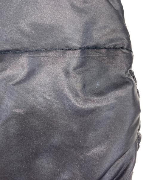 DOLCE & GABBANA（ドルチェ＆ガッバーナ）DOLCE & GABBANA (ドルチェ＆ガッバーナ) ロゴメタルプレートダウンジャケット ブラック サイズ:46の古着・服飾アイテム