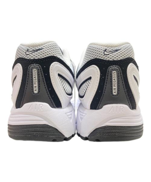 NIKE（ナイキ）NIKE (ナイキ) AIR PEG 2K5 ホワイト サイズ:27.5 未使用品の古着・服飾アイテム